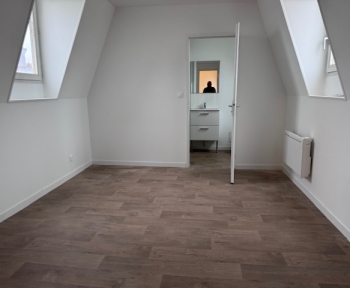 Location Appartement rénové 2 pièces Haubourdin (59320) - Face au canal