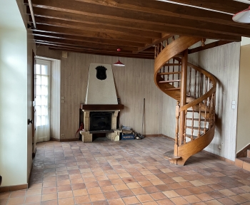 Location Appartement 3 pièces Martigné-Briand (49540) - en face du château