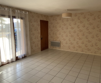 Location Maison 3 pièces Pouydesseaux (40120)