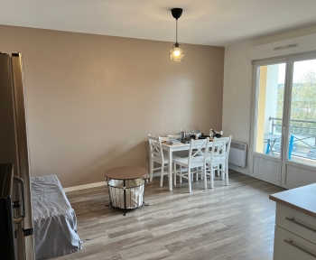 Location Appartement 2 pièces Clermont (60600) - PROCHE GARE ET CENTRE VILLE