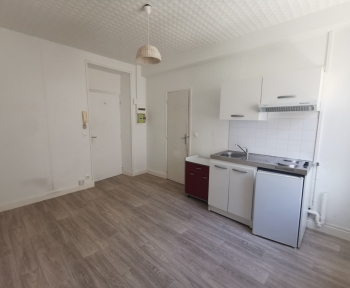 Location Studio  pièce Reims (51100) - JEANJO