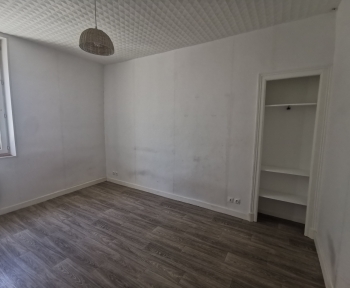 Location Studio  pièce Reims (51100) - JEANJO